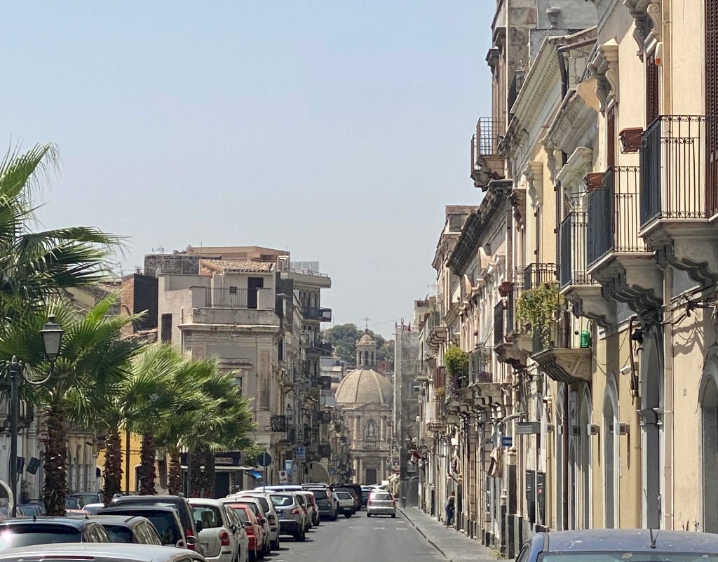 This image has an empty alt attribute; its file name is main-road-in-paterno.jpg